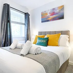 Bryn House - Tv In Every Bedroom! , Swansea United Kingdom